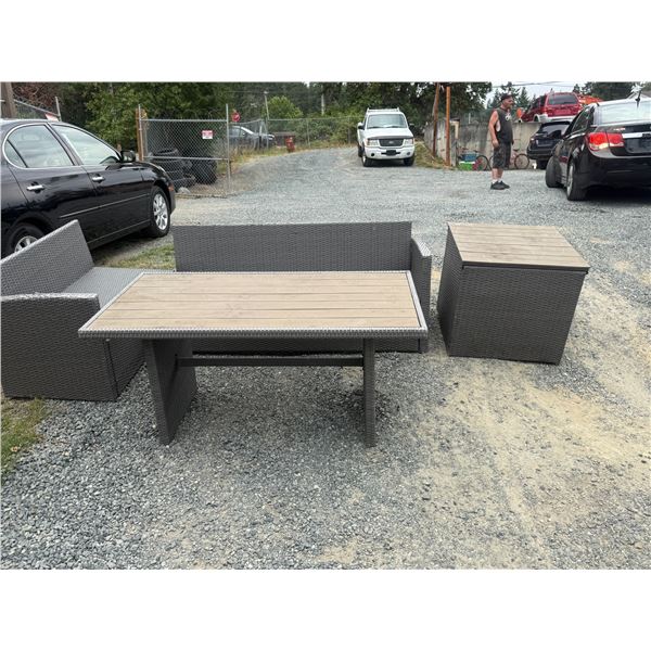 Modern Wicker Patio Furniture Set