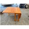 Image 3 : Solid Wood Folding Gateleg Table & Round Pedestal Accent Table