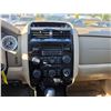 Image 21 : DUNCAN - 2008 FORD ESCAPE WHITE  238988 KMS - A11018-3