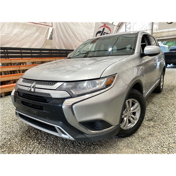 PARKSVILLE - 2019 MITSUBISHI OUTLANDER GREY 251486 KMS - 609653-2