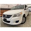 Image 1 : PARKSVILLE - 2009 VOLKSWAGEN ROUTAN WHITE 228826 KMS - 579354-2
