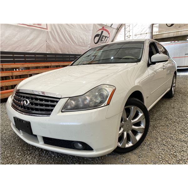 PARKSVILLE - 2006 INFINITI M35 WHITE 214613 KMS - 252237-2