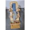 Image 1 : Handicap Small Wood Stander