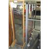 Image 2 : Mirror With Wire Racks
