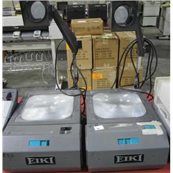2 Overhead Projectors