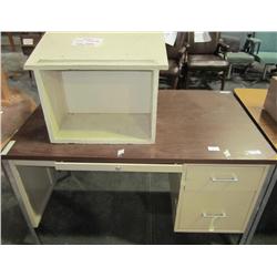 Teachers Desk & Wood Podium