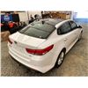 Image 16 : PARKSVILLE - 2017 KIA OPTIMA WHITE 178746 KMS - 154233-2