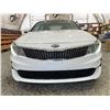 Image 5 : PARKSVILLE - 2017 KIA OPTIMA WHITE 178746 KMS - 154233-2