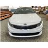Image 6 : PARKSVILLE - 2017 KIA OPTIMA WHITE 178746 KMS - 154233-2
