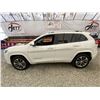 Image 24 : PARKSVILLE - 2019 JEEP CHEROKEE WHITE 170814 KMS - 361317-3