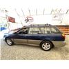 Image 23 : PARKSVILLE - 2004 SUBARU LEGACY BLUE 301562 KMS - 609273-2