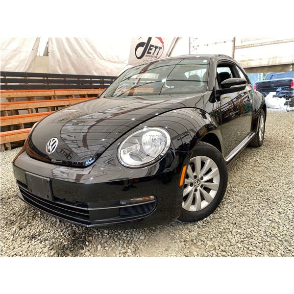 PARKSVILLE - 2014 VOLKSWAGEN BEETLE BLACK 128745 KMS - 655012-3