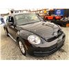 Image 9 : PARKSVILLE - 2014 VOLKSWAGEN BEETLE BLACK 128745 KMS - 655012-3