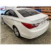 Image 21 : PARKSVILLE - 2011 HYUNDAI SONATA WHITE 247054 KMS - 138983