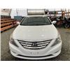 Image 6 : PARKSVILLE - 2011 HYUNDAI SONATA WHITE 247054 KMS - 138983