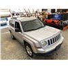 Image 10 : PARKSVILLE - 2011 JEEP PATRIOT GRAY 213799 KMS - 131336-2