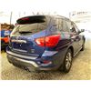 Image 14 : PARKSVILLE - 2017 NISSAN PATHFINDER BLUE 304714 KMS - 637302-3
