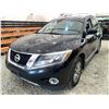 Image 3 : PARKSVILLE - 2015 NISSAN PATHFINDER BLACK 197243 KMS - 659130-2
