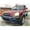 Image 2 : PARKSVILLE - 2009 HYUNDAI TUCSON RED 327614 KMS - 167900-3