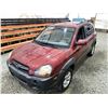 Image 4 : PARKSVILLE - 2009 HYUNDAI TUCSON RED 327614 KMS - 167900-3