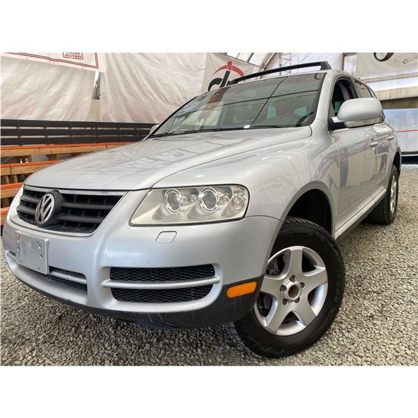 PARKSVILLE - 2005 VOLKSWAGEN TOUAREG GREY 332137 KMS - 016931-3