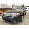 Image 2 : PARKSVILLE - 2008 FORD TAURUS X BLACK 242338 KMS - A06374-2