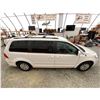 Image 13 : PARKSVILLE - 2009 VOLKSWAGEN ROUTAN WHITE 228826 KMS - 579354-2