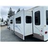 Image 16 : PARKSVILLE - 2005 MONTANNA 5TH WHEEL WHITE - 705691