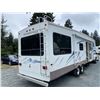 Image 3 : PARKSVILLE - 2005 MONTANNA 5TH WHEEL WHITE - 705691