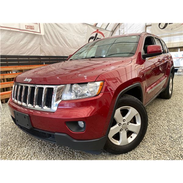 PARKSVILLE - 2013 JEEP GRAND CHEROKEE RED 252349 KMS - 576002-3