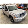 Image 9 : PARKSVILLE - 2009 JEEP PATRIOT GREY 253559 KMS - 228141-2