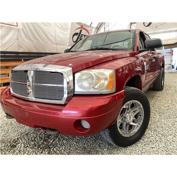PARKSVILLE - 2006 DODGE DAKOTA RED 307424 KMS - 665524-2