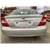 Image 17 : PARKSVILLE - 2002 TOYOTA CAMRY GREY 284071 KMS - 020937-2