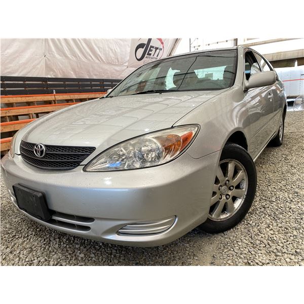 PARKSVILLE - 2002 TOYOTA CAMRY GREY 284071 KMS - 020937-2