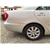 Image 27 : PARKSVILLE - 2002 TOYOTA CAMRY GREY 284071 KMS - 020937-2