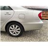 Image 29 : PARKSVILLE - 2002 TOYOTA CAMRY GREY 284071 KMS - 020937-2