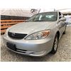 Image 2 : PARKSVILLE - 2002 TOYOTA CAMRY GREY 284071 KMS - 020937-2