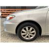 Image 31 : PARKSVILLE - 2002 TOYOTA CAMRY GREY 284071 KMS - 020937-2