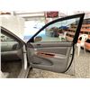 Image 37 : PARKSVILLE - 2002 TOYOTA CAMRY GREY 284071 KMS - 020937-2