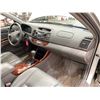 Image 38 : PARKSVILLE - 2002 TOYOTA CAMRY GREY 284071 KMS - 020937-2