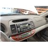 Image 54 : PARKSVILLE - 2002 TOYOTA CAMRY GREY 284071 KMS - 020937-2