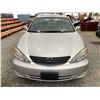 Image 6 : PARKSVILLE - 2002 TOYOTA CAMRY GREY 284071 KMS - 020937-2