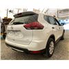 Image 14 : PARKSVILLE - 2018 NISSAN ROGUE WHITE 249349 KMS - 767289-3