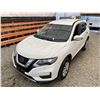 Image 4 : PARKSVILLE - 2018 NISSAN ROGUE WHITE 249349 KMS - 767289-3