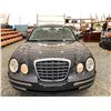 Image 6 : PARKSVILLE - 2005 KIA AMANTI GREY 223863 KMS - 053816-2