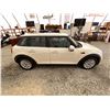 Image 12 : PARKSVILLE - 2015 MINI HARDTOP WHITE 104908 KMS - 830370-3