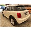 Image 20 : PARKSVILLE - 2015 MINI HARDTOP WHITE 104908 KMS - 830370-3