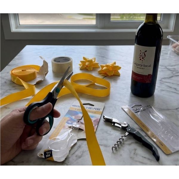 Scissors and Waiter's Corkscrew Set