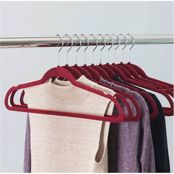 Amazon Basics Velvet Hangers 100-Pack
