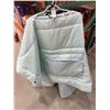 Image 2 : Rumpl Puffy Blanket with Carry Bag